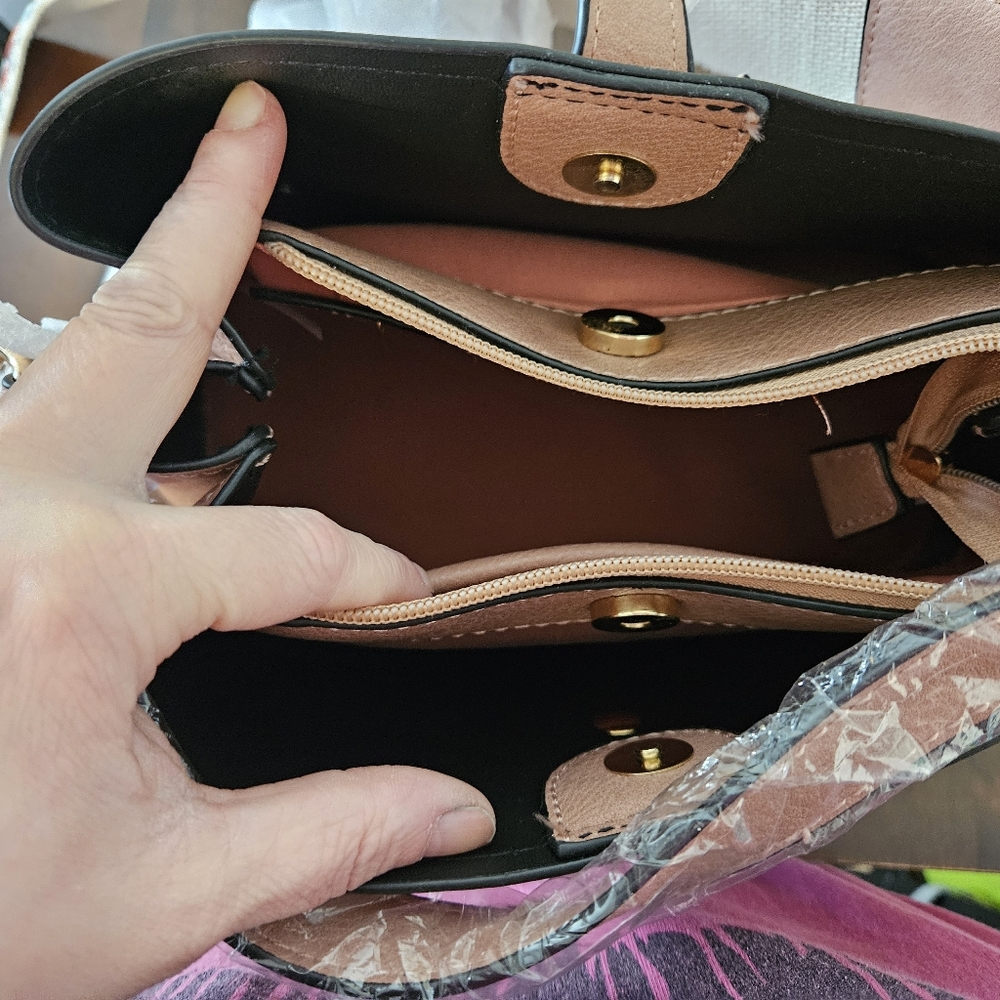 Purse - Picture 5 of 5